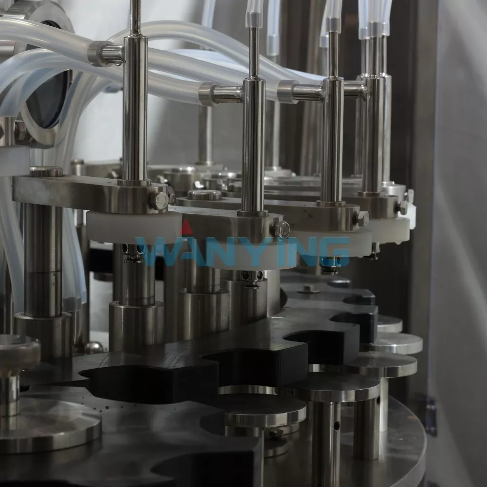 Soy sauce filling machine